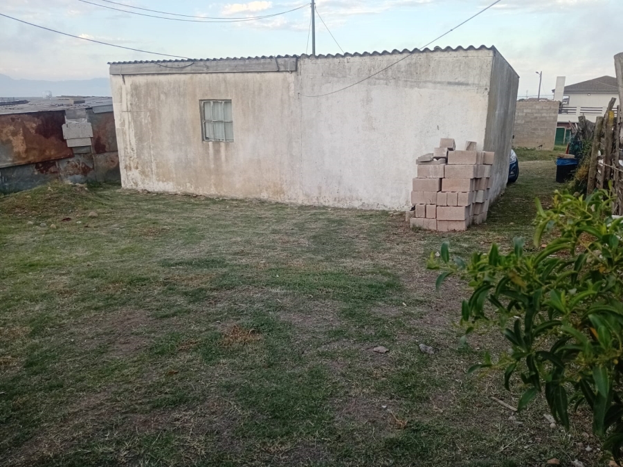 1 Bedroom Property for Sale in Kwanonqaba Western Cape